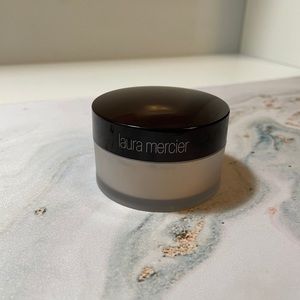 Laura Mercier Translucent Setting Powder
